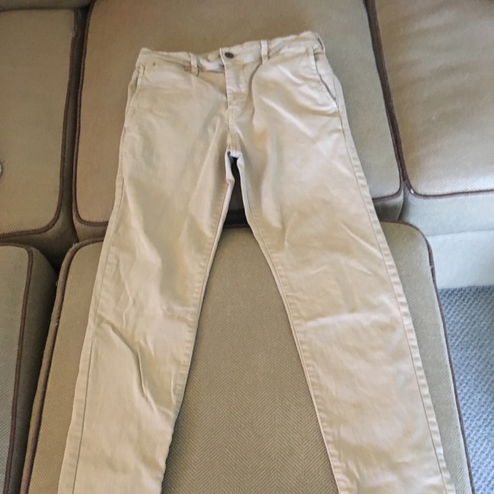 American Eagle- Men’s Skinny khakis, 28x32